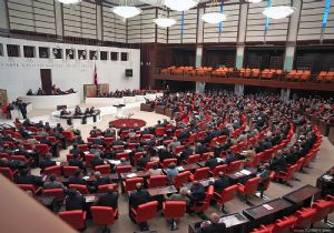 Göç durmadı, olacağı buydu